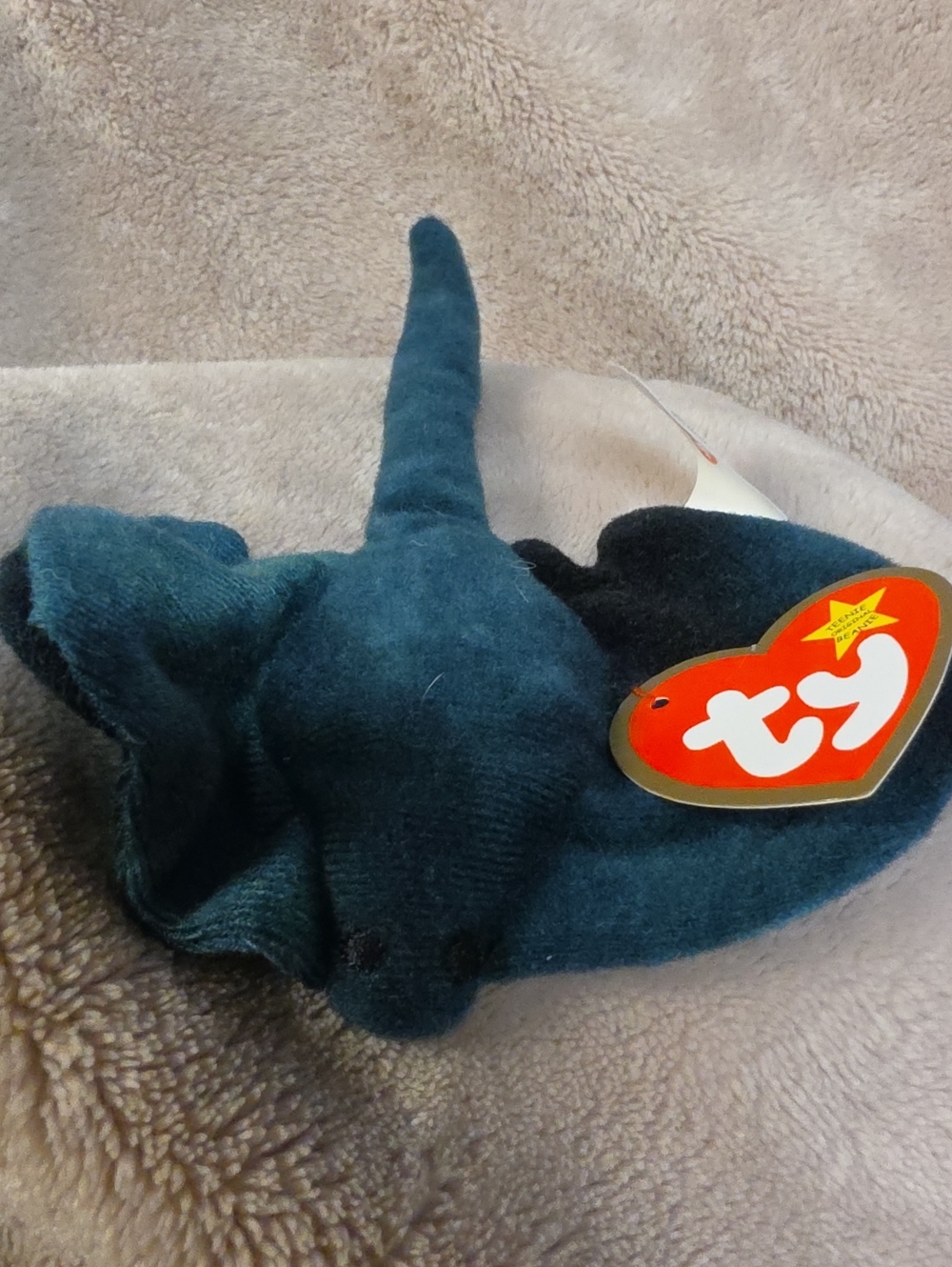 Ty Plush Manta Ray in Dark Teal with Heart Tag (Teenie Beanie)